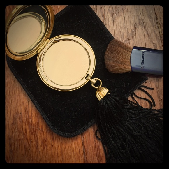 Estée Lauder pressed powder