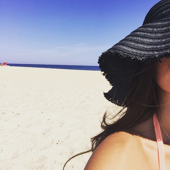 Meet your Posher, Monica