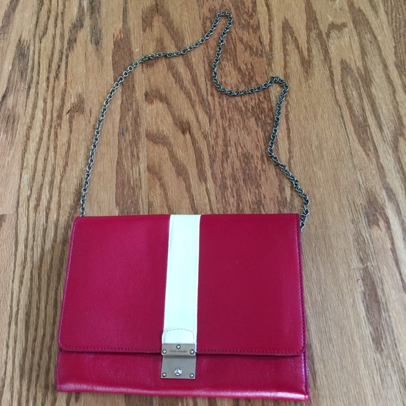 😊SOLD😊Marc Jacobs red  leather shoulder bag. - Picture 2 of 4