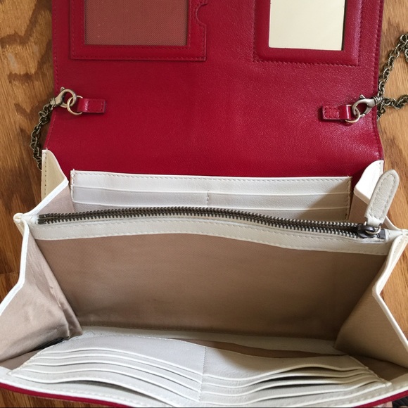 😊SOLD😊Marc Jacobs red  leather shoulder bag. - Picture 4 of 4