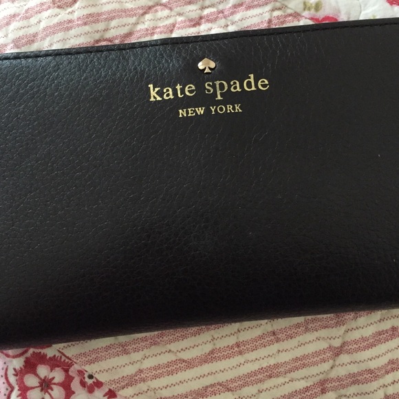 Kate Spade Wallet - Picture 2 of 4