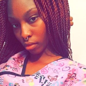 Meet your Posher, Val