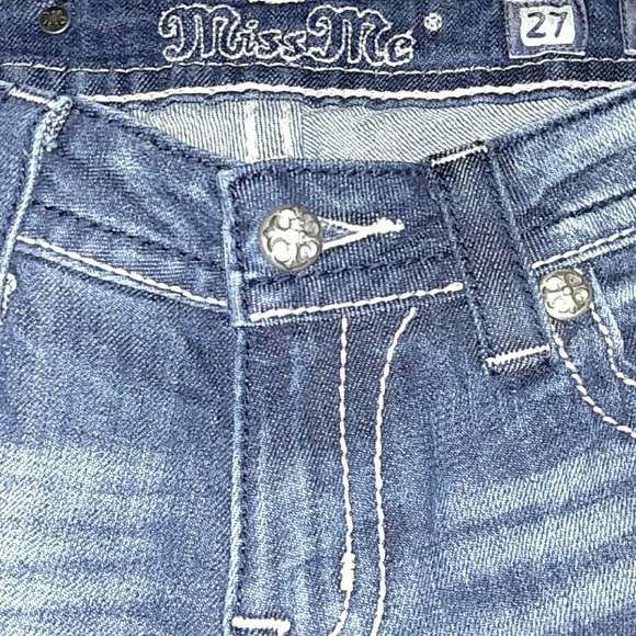 Jeans - Picture 2 of 4