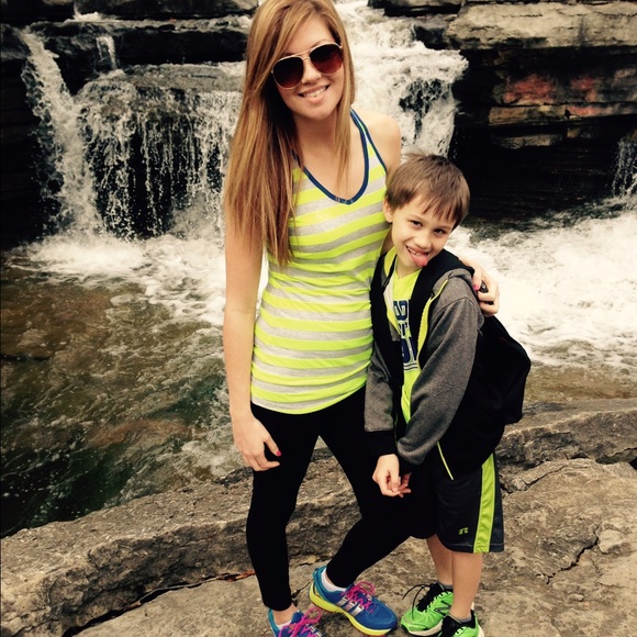 Meet your Posher, Autumn - Picture 2 of 4