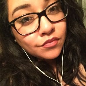 Meet your Posher, Erika