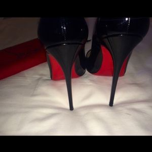 So kate Christian louboutins