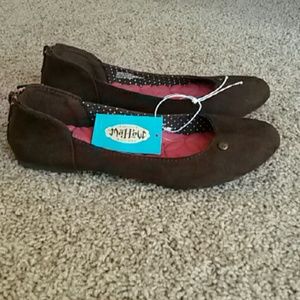 Mad Love Flats
