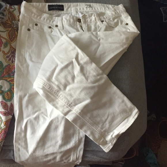 Cropped matchstick white denim