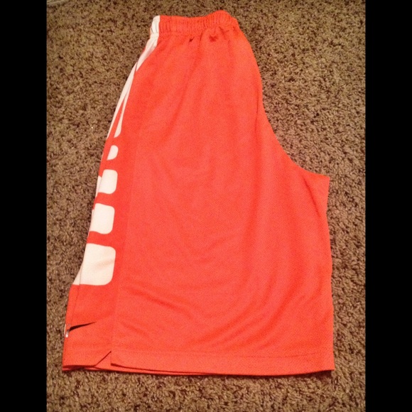 🏀 NIKE ELITE BASKETBALL SHORTS 🏀