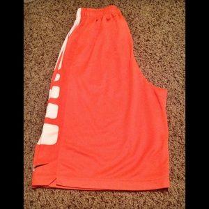 🏀 NIKE ELITE BASKETBALL SHORTS 🏀
