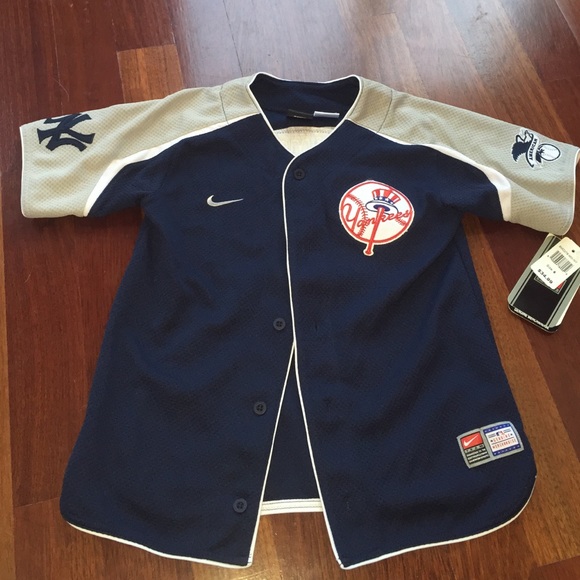 Little boys size 6 NY Yankees Damon button down!