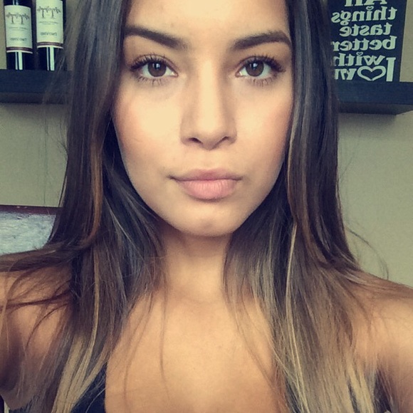 Meet your Posher, Alyssa