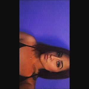 Meet your Posher, Lia