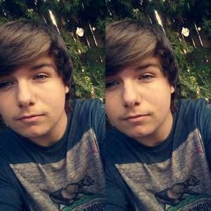 Meet your Posher, Hølden