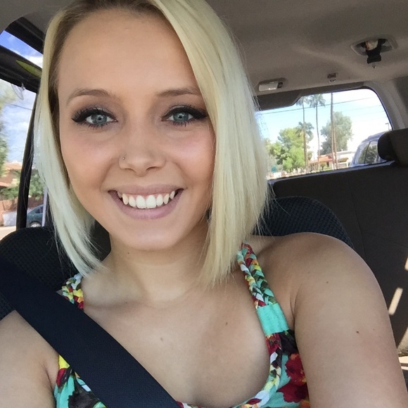 Meet your Posher, Brie - Picture 1 of 1