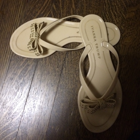 Ivanka  trump flip flop