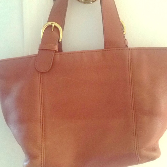 Light brown coach bag