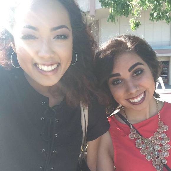 Meet your Posher, April