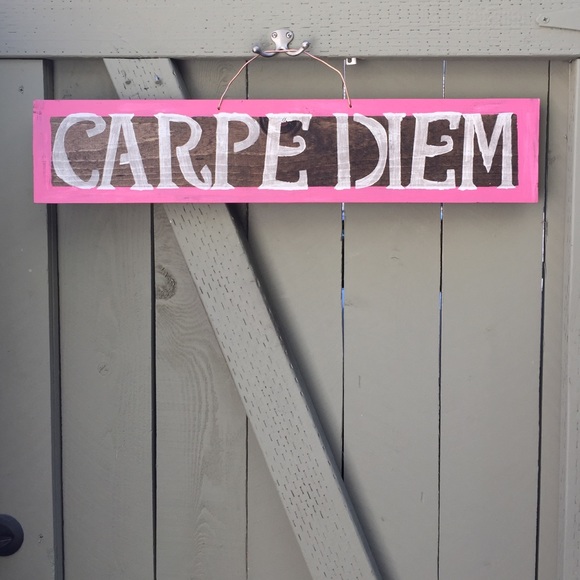 "carpe diem" Brandy Melville style sign
