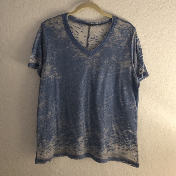 Blue tshirt