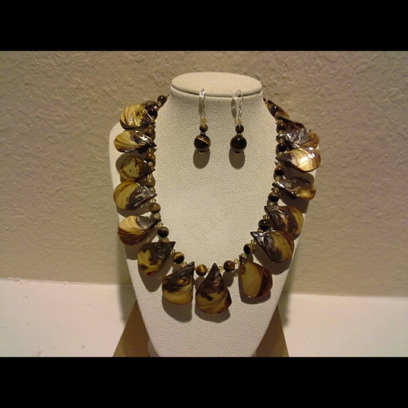 Chameleon Tear Drop Mother of Pearl by LovinPink