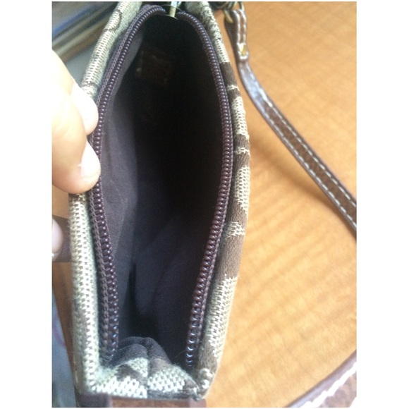 Coach Mini Handbag (knockoff) - Picture 4 of 4