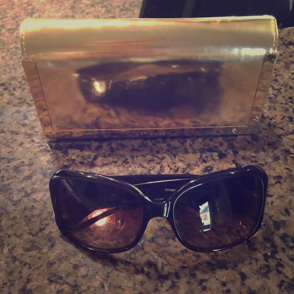 Tory burch sunglasses