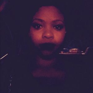 Meet your Posher, Dejah