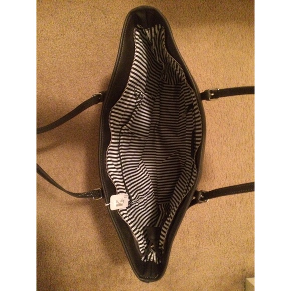 Handbag - Picture 3 of 3