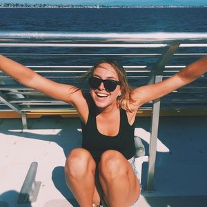 Meet your Posher, Jessica