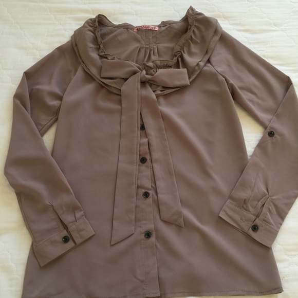🌷NWOT🌷 Blouse