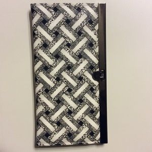 CUTE BLACK AND WHITE WALLET. Sold with bundle