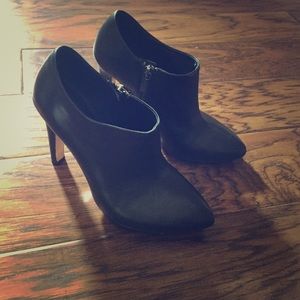 Black Booties Pumps point toe Heels