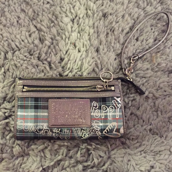 Coach 'poppy' wristlet/wallet