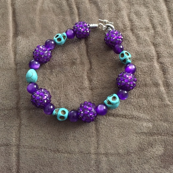 Handmade skull and bead bracelet