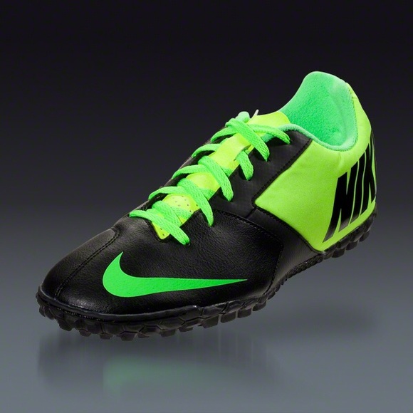 Nike Bomba II
