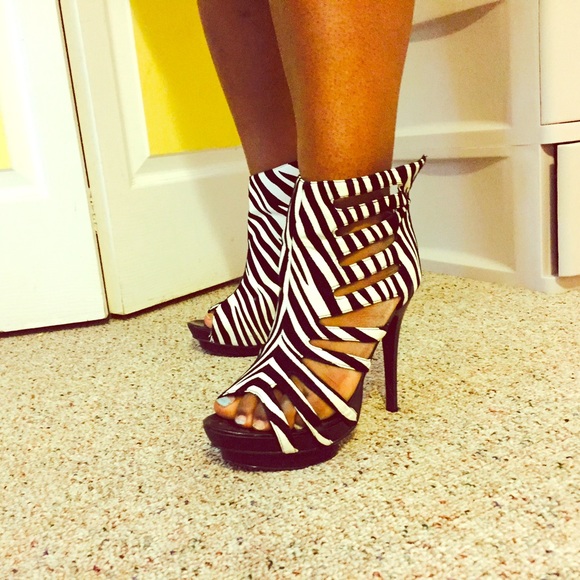 Zebra print platform heels