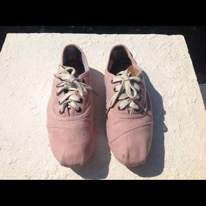 ADORABLE TOMS Pink Lace Up Shoe