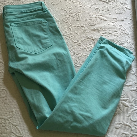 NYDJ light blue ankle jeans-great condition!!!