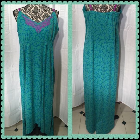 Dresses & Skirts - Miss Tina dress!!