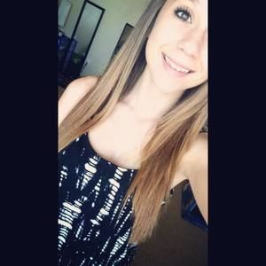 Meet your Posher, Holly