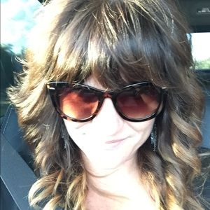 Meet your Posher, Robin