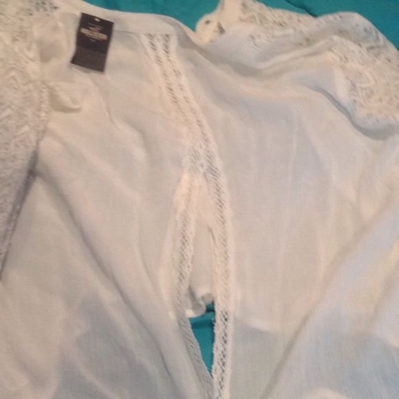 NWT: Hollister front button up and flowy top! - Picture 2 of 2