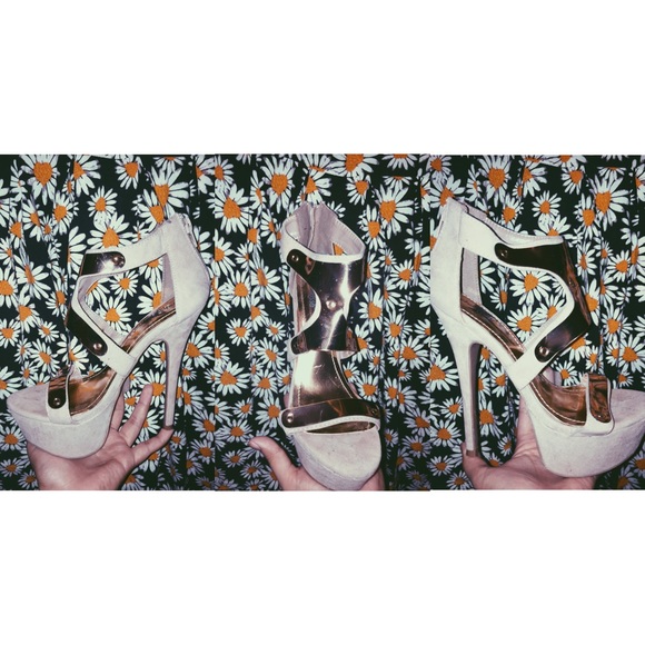 Charlotte Russe Nude Stilettos - Picture 1 of 4