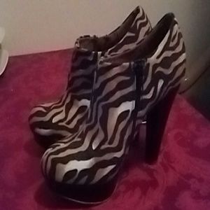 Lime Light Animal Print