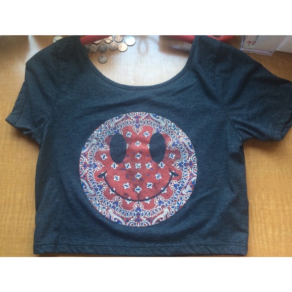 Smiley Face Crop top