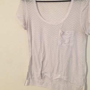 White Lululemone Tee with stripes