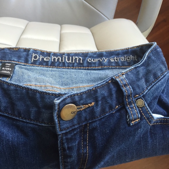 SALE! 👖 NWOT Gap Curvy Straight Jeans