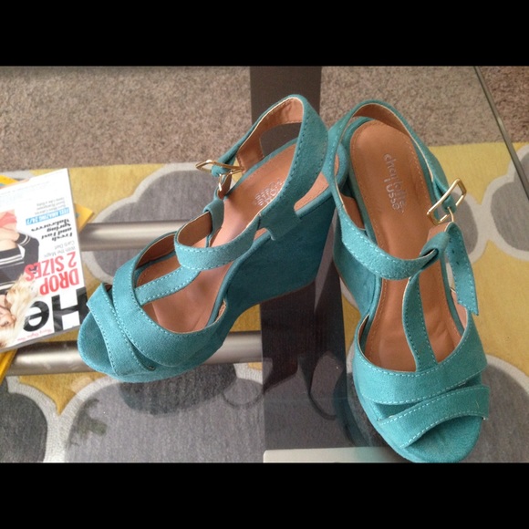 Turquoise wedge - Picture 2 of 3