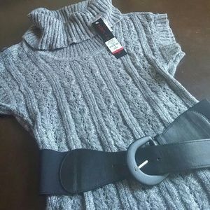 Sold in bundle - Cable Knit Sweater